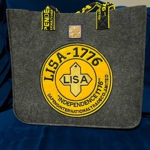 Lisa tote bag